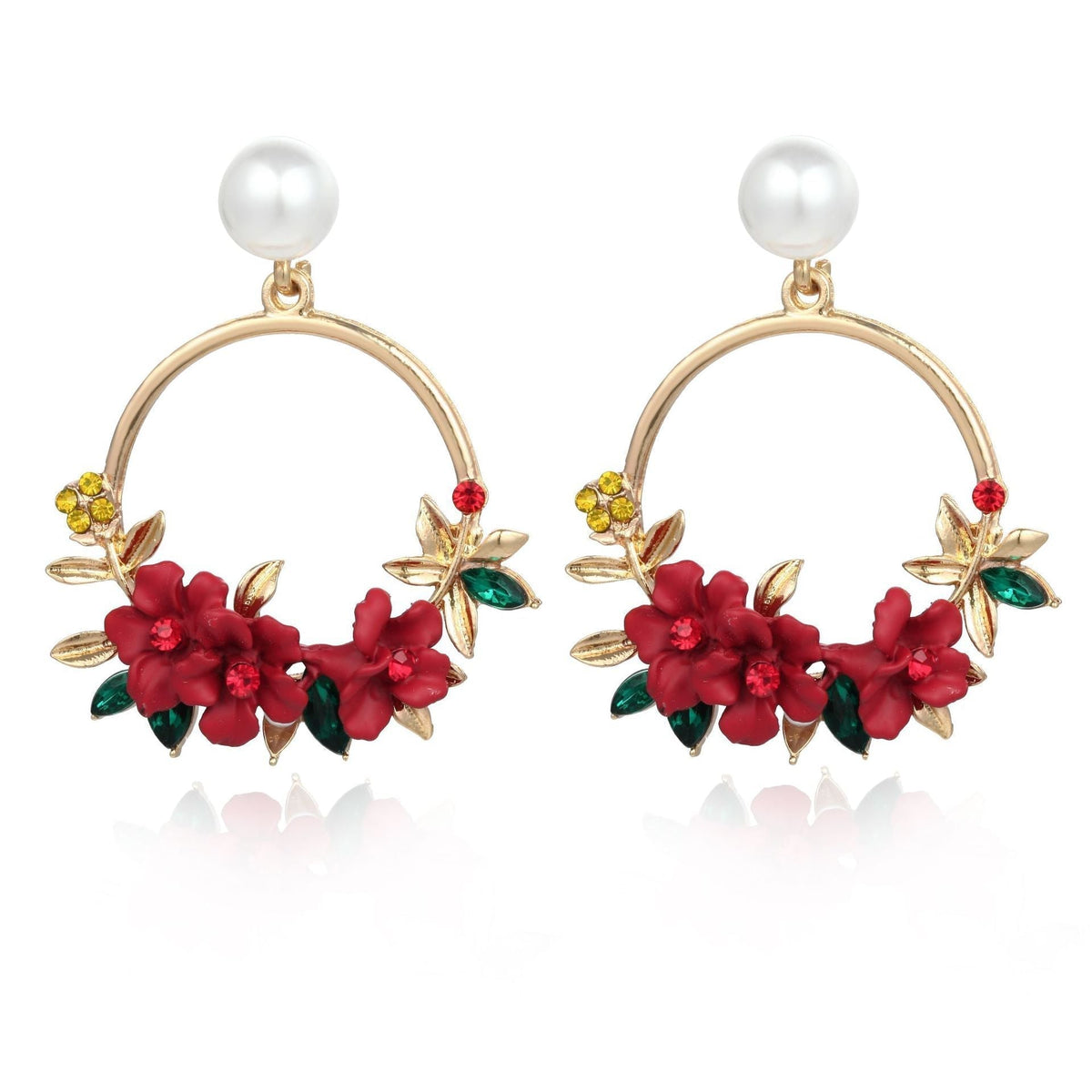 Elegant Gold Earrings with Flowers and Pearls